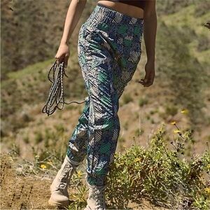 Free People movement The Way Home jogger pant XS blue floral print